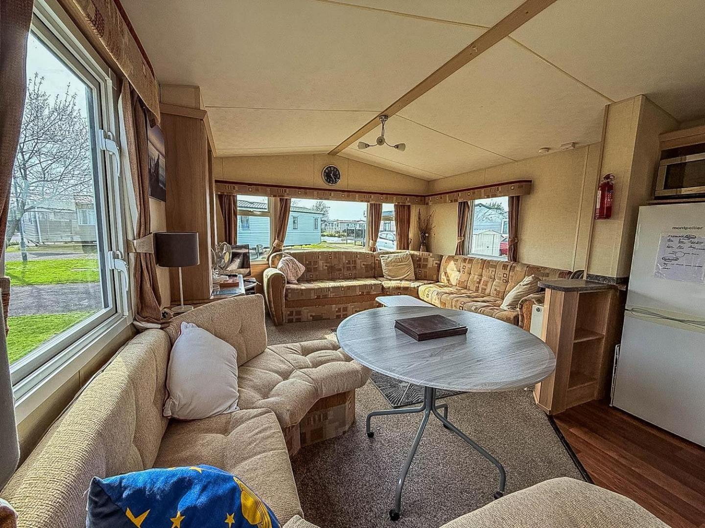 Spacious 8 Berth Caravan At Southview Holiday Park Near Skegness Ref 33018Ml Εξωτερικό φωτογραφία